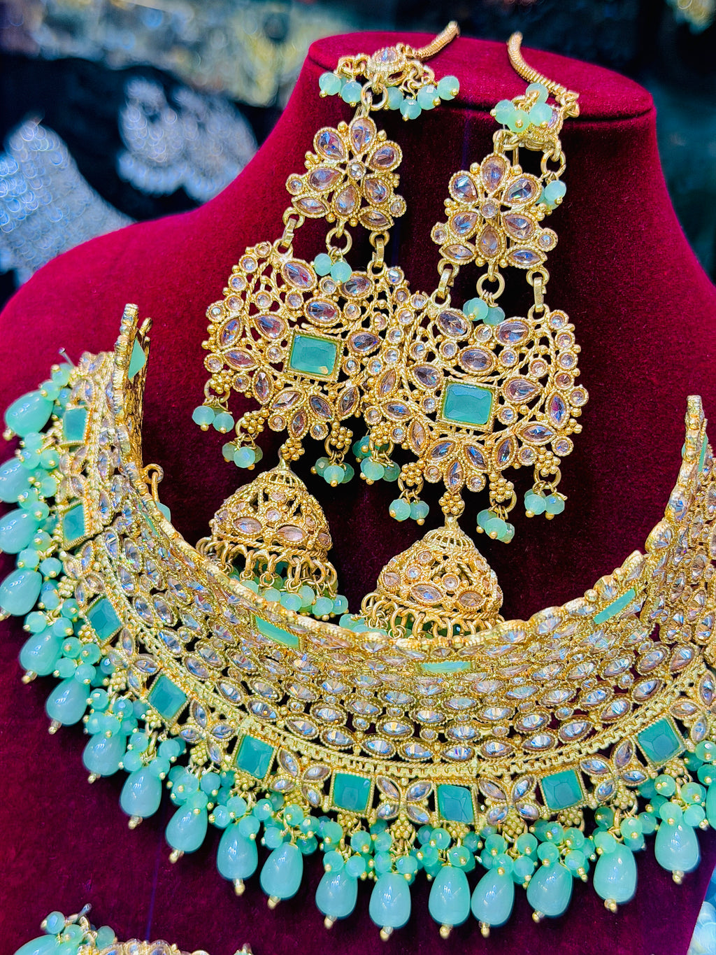 Mint Colour Collar Set