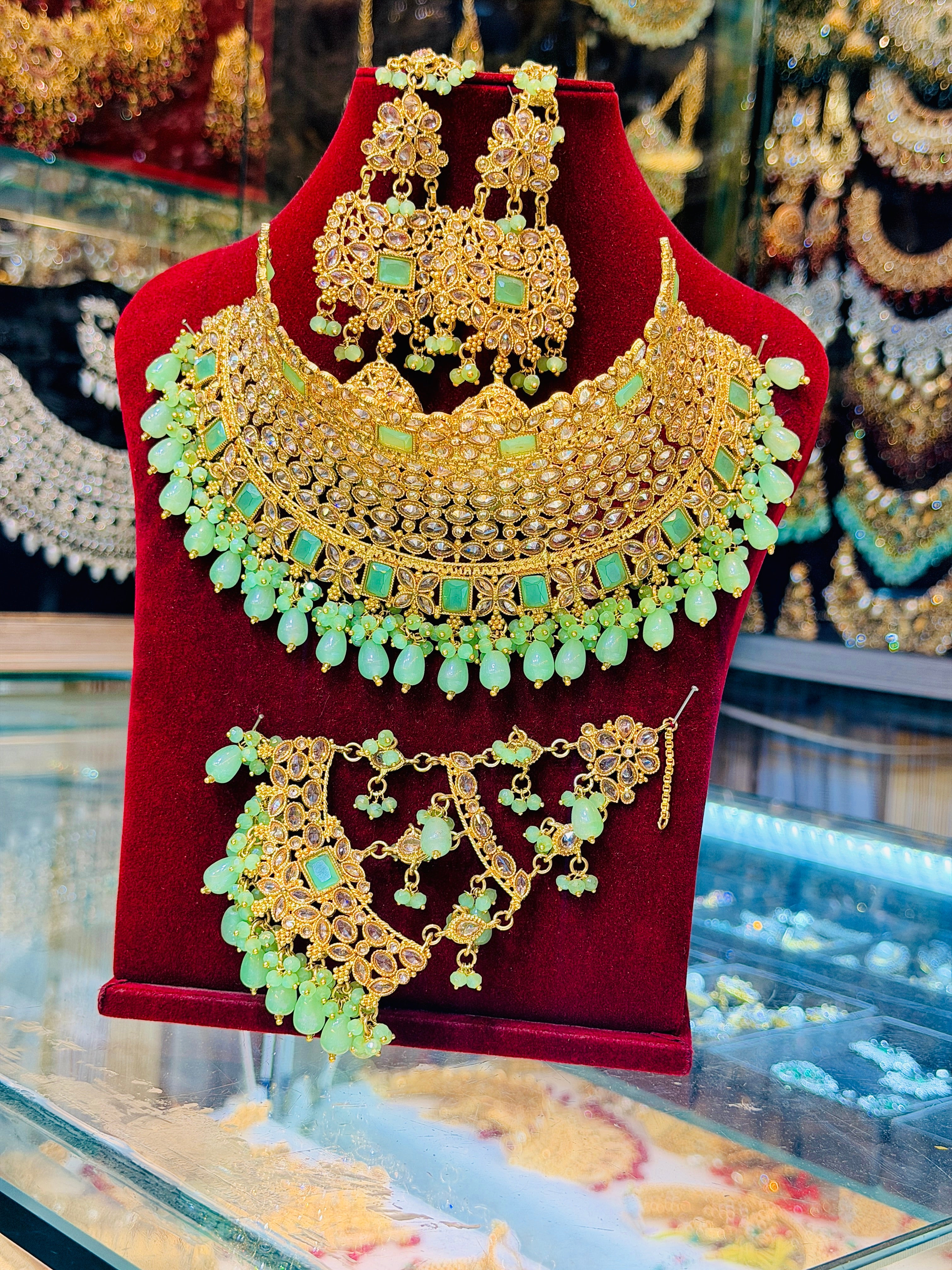 Mint Colour Collar Set
