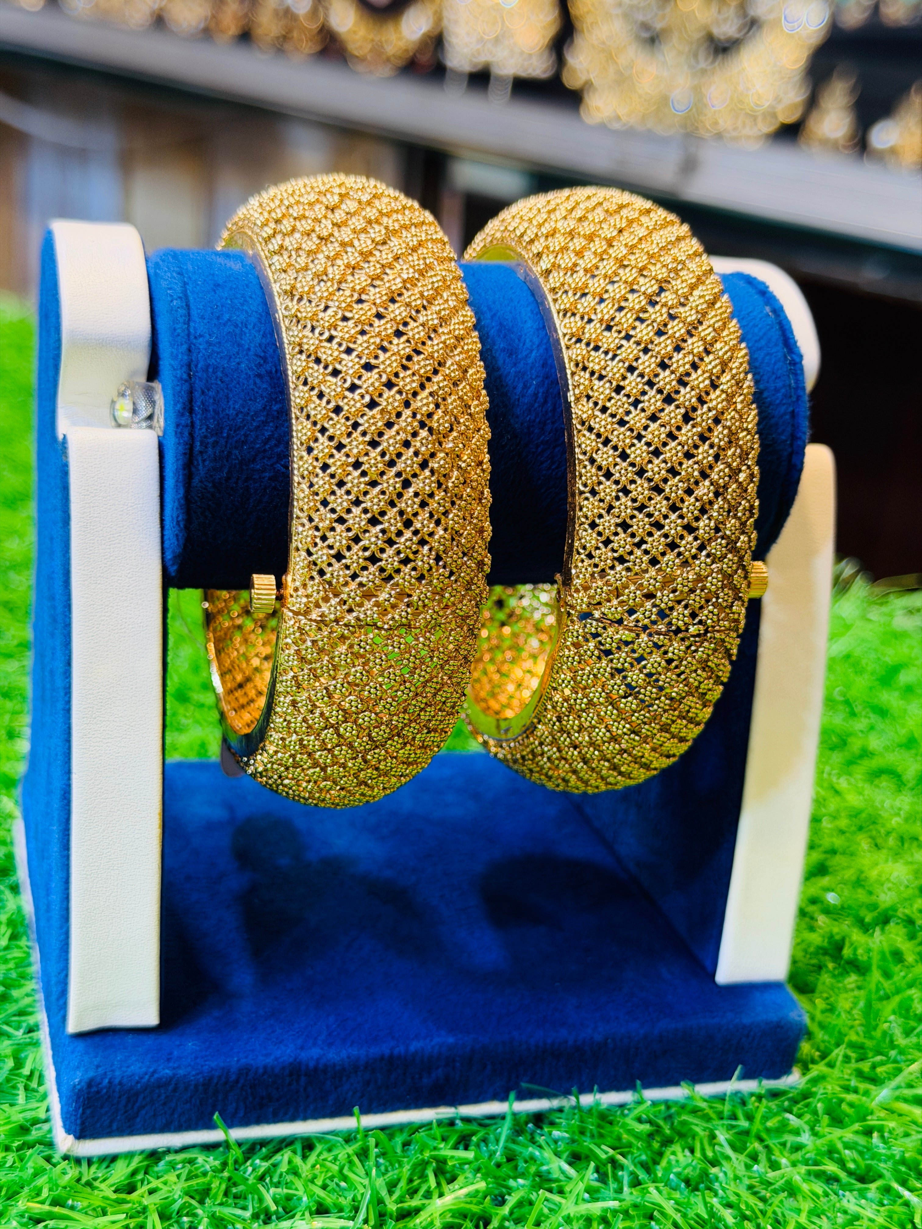 Gold Round Karha