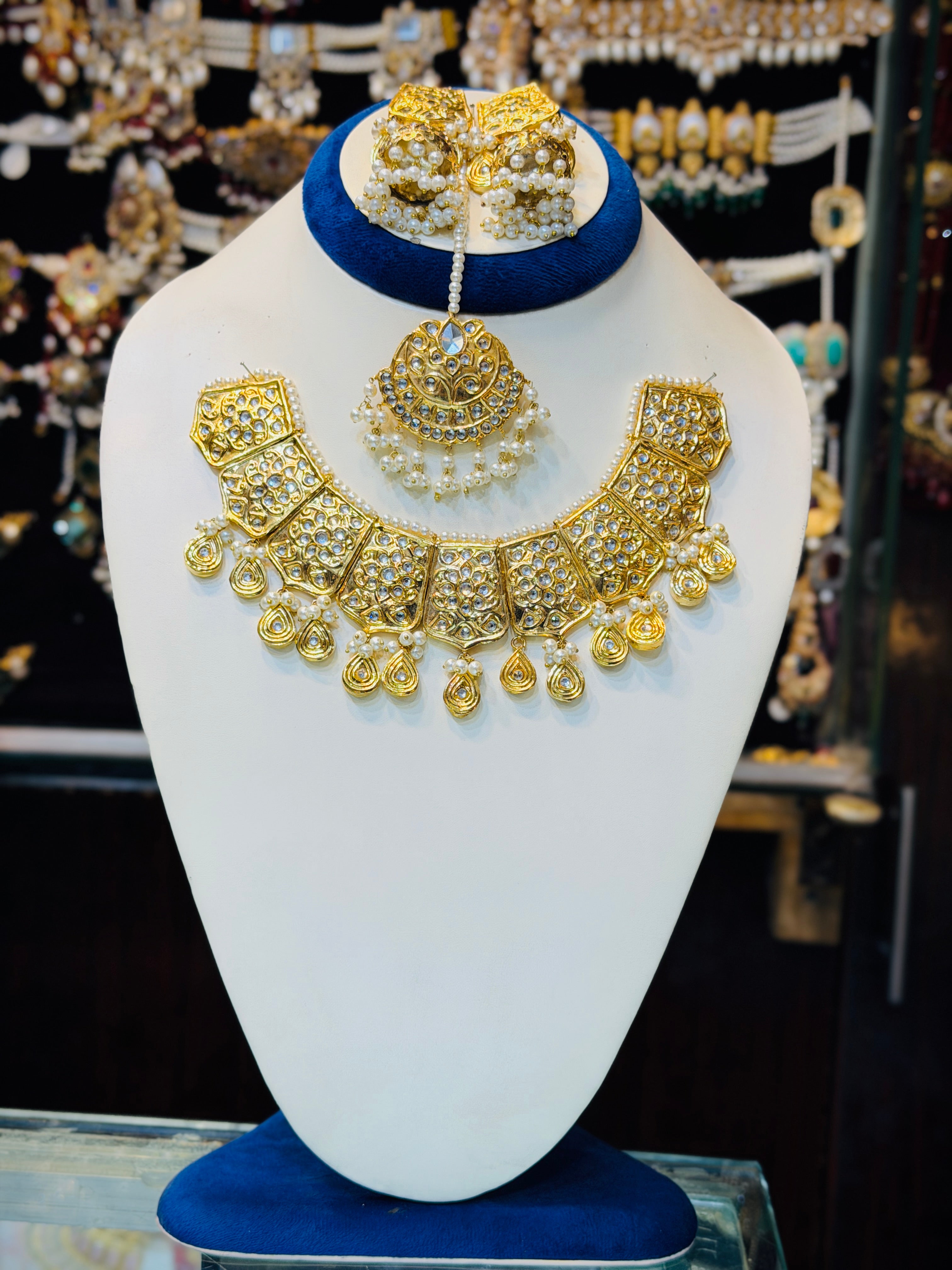 Kundan Necklace Set