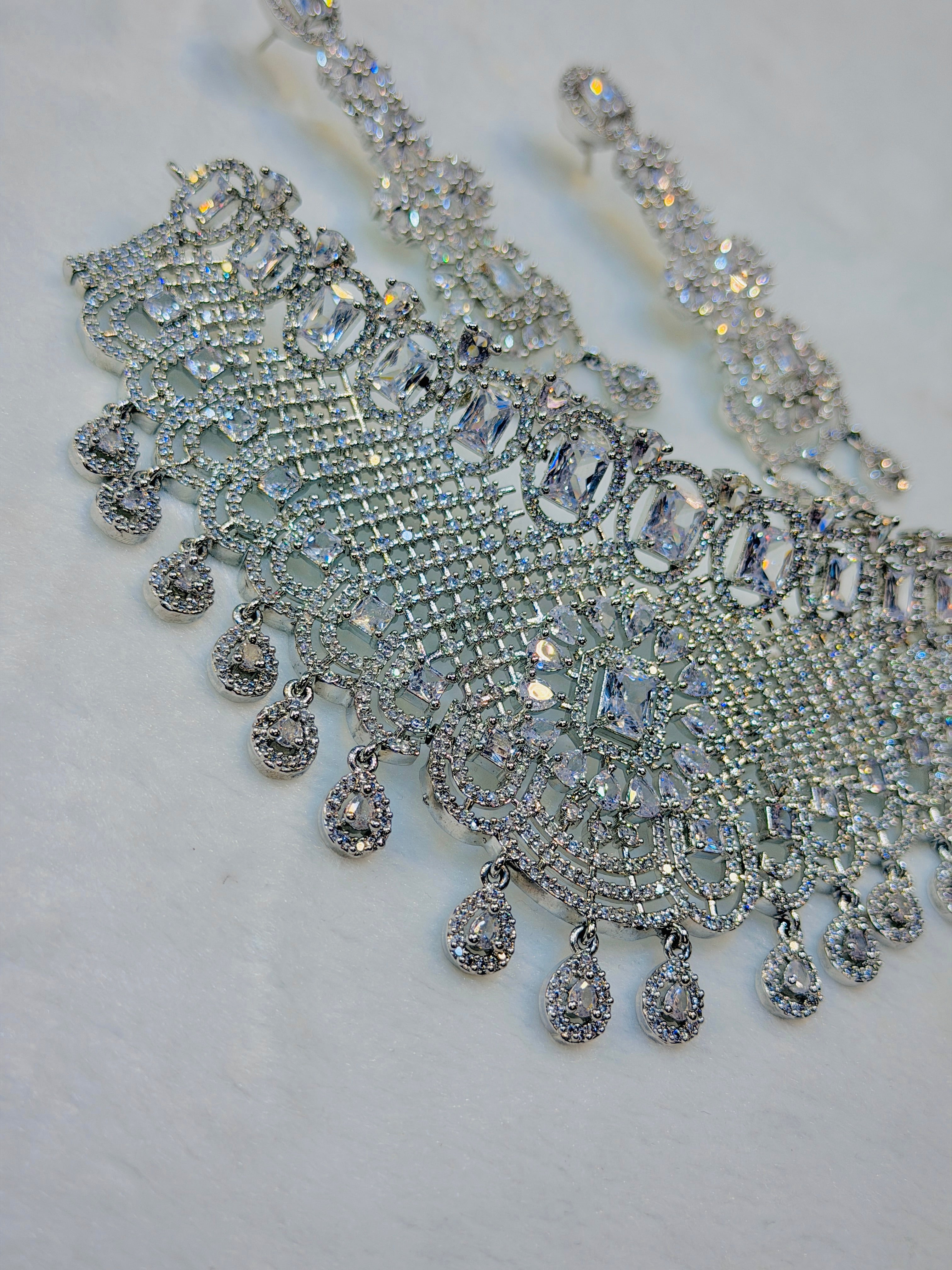 White One Carat Collar Set