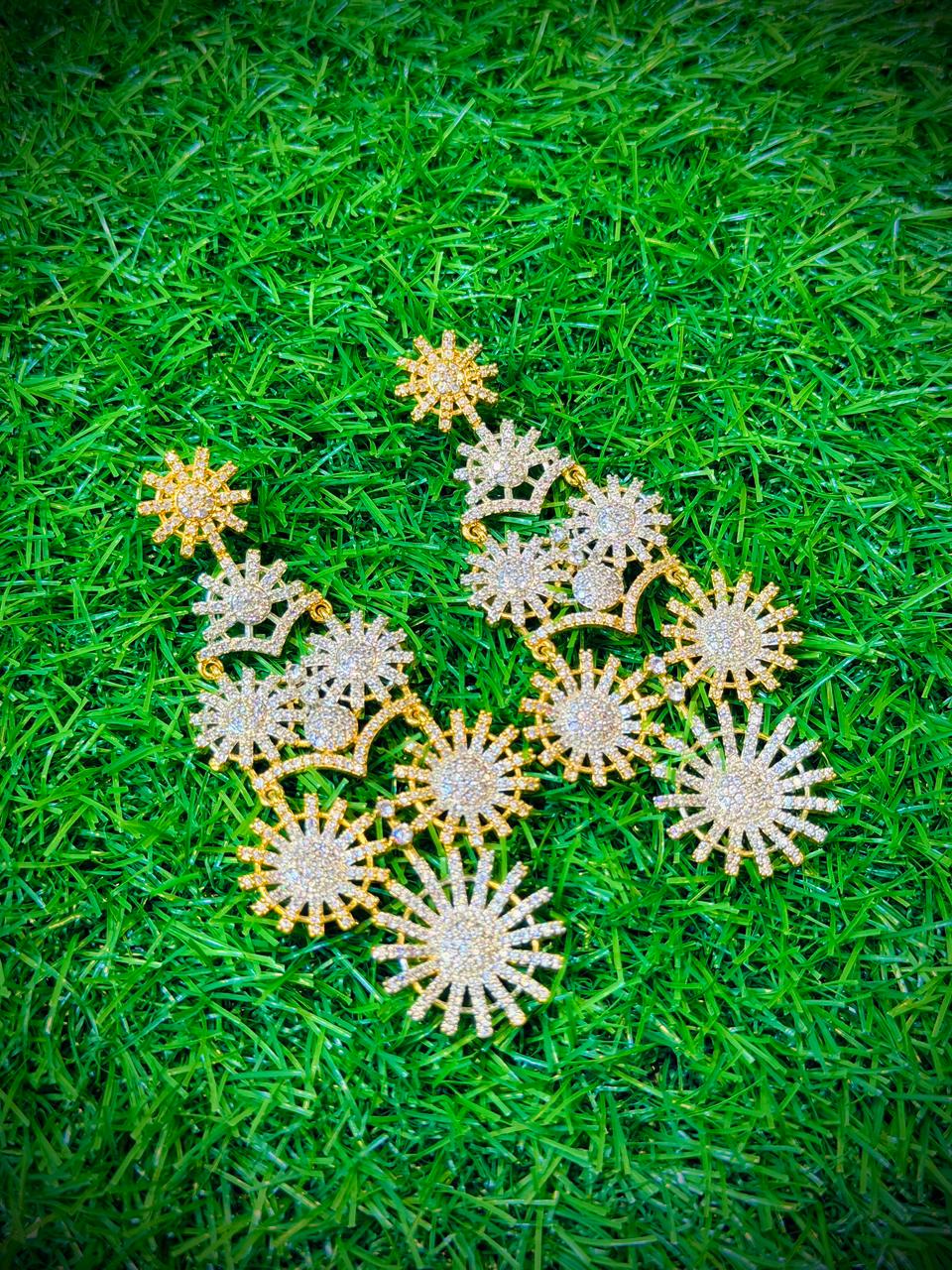 Golden & White 1Ct Earrings