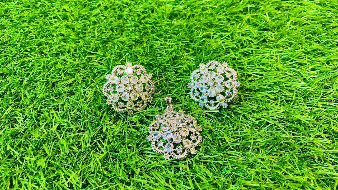 White 1Ct Locket & Ear Studs