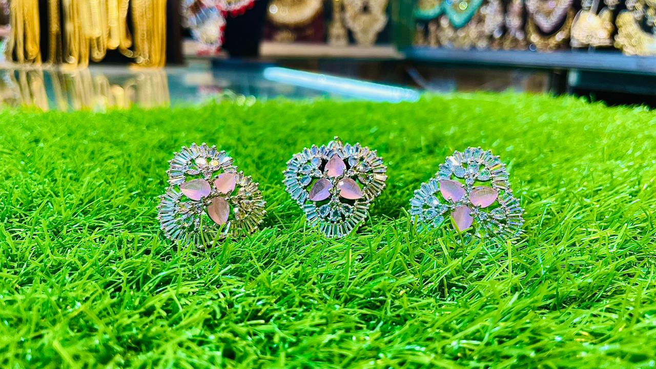 Pink 1Ct Locket & Ear Studs