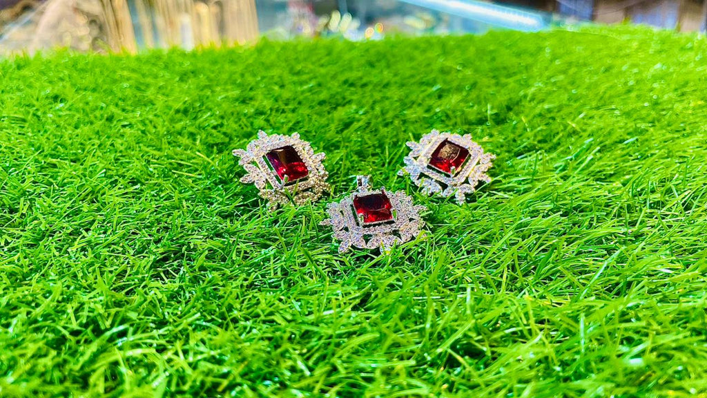 Red 1Ct Locket & Ear Studs
