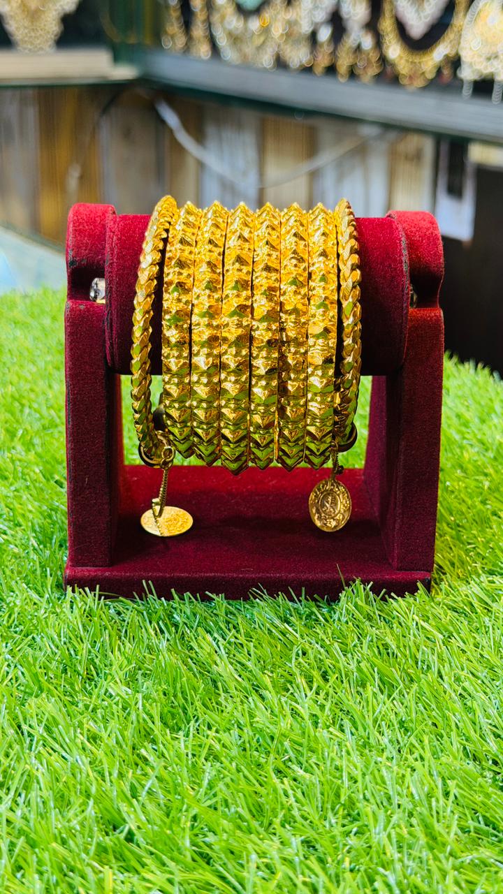 Gold Plated 6 Gajra and Karha Set