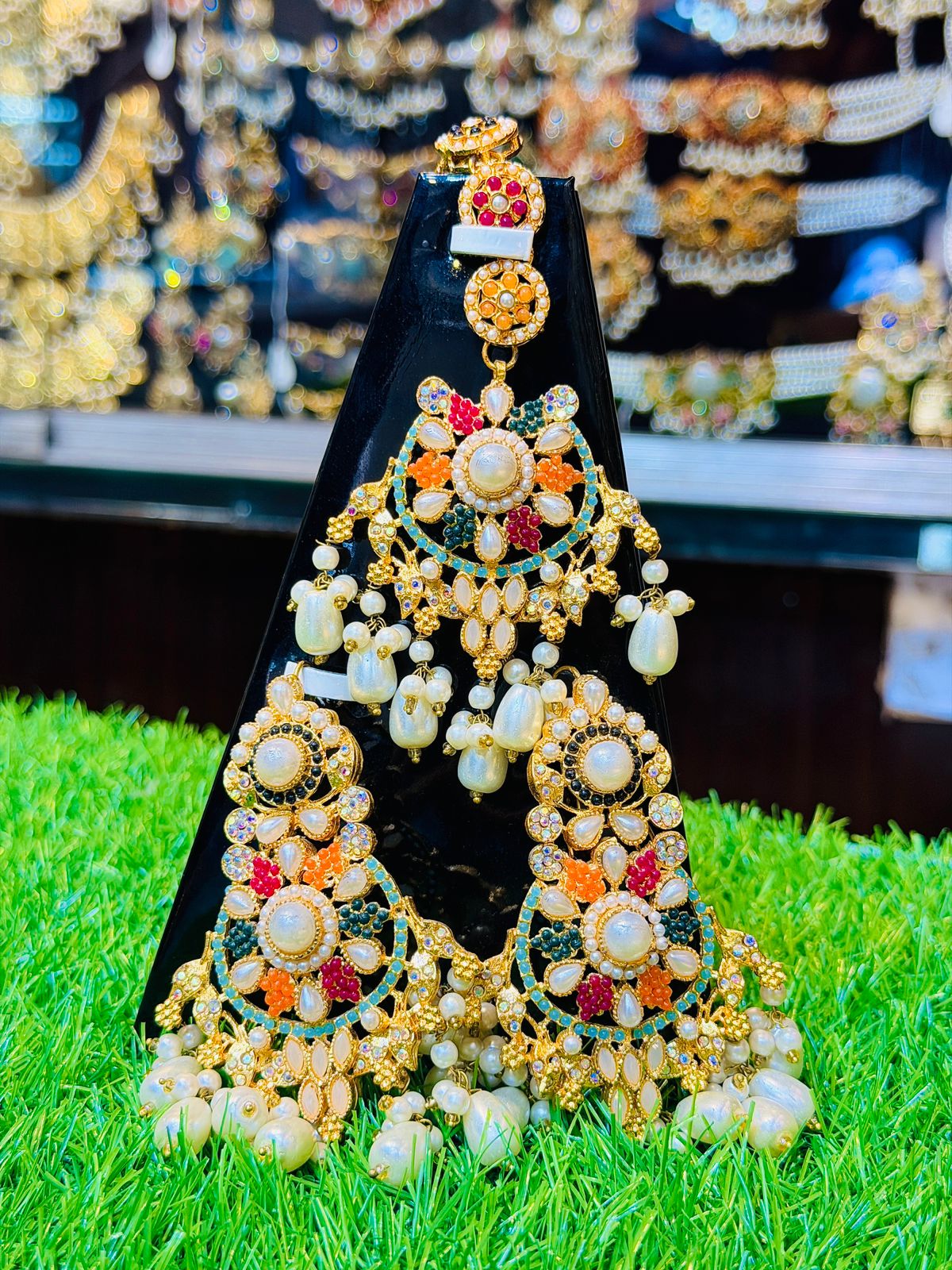 Malti Colour Earrings and Tika Set