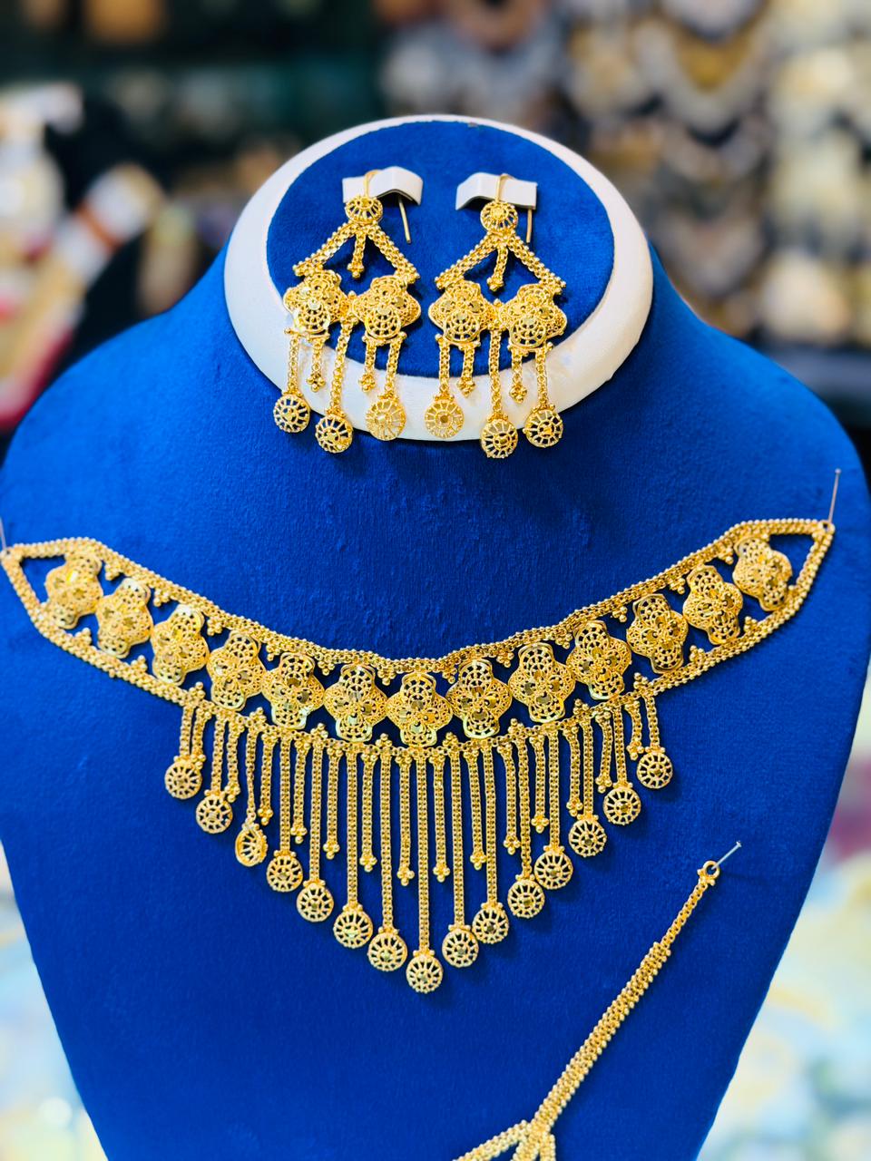 Gold Plated Choker Set With Earrings and Tika