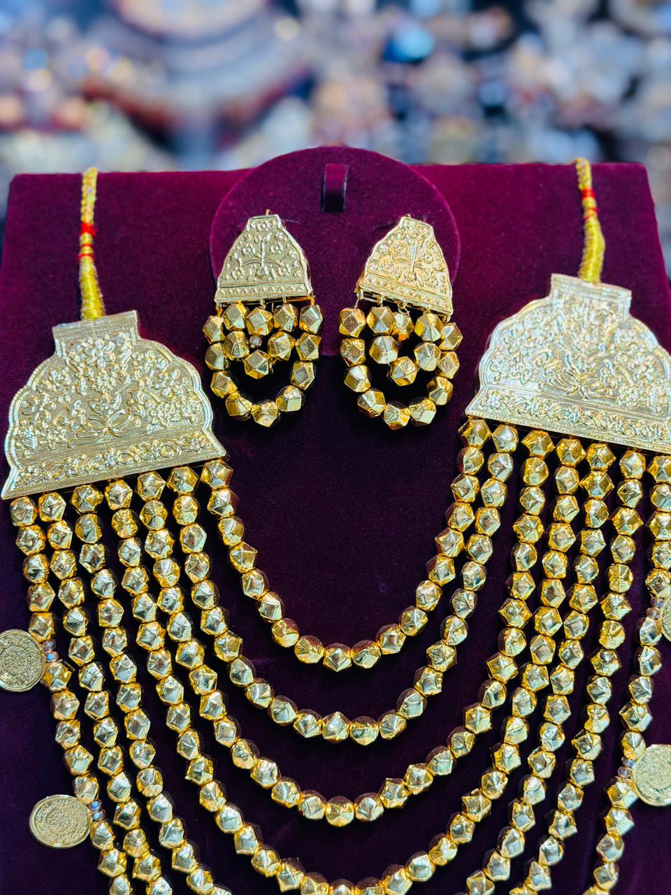 Gold plated Katmala with earrings