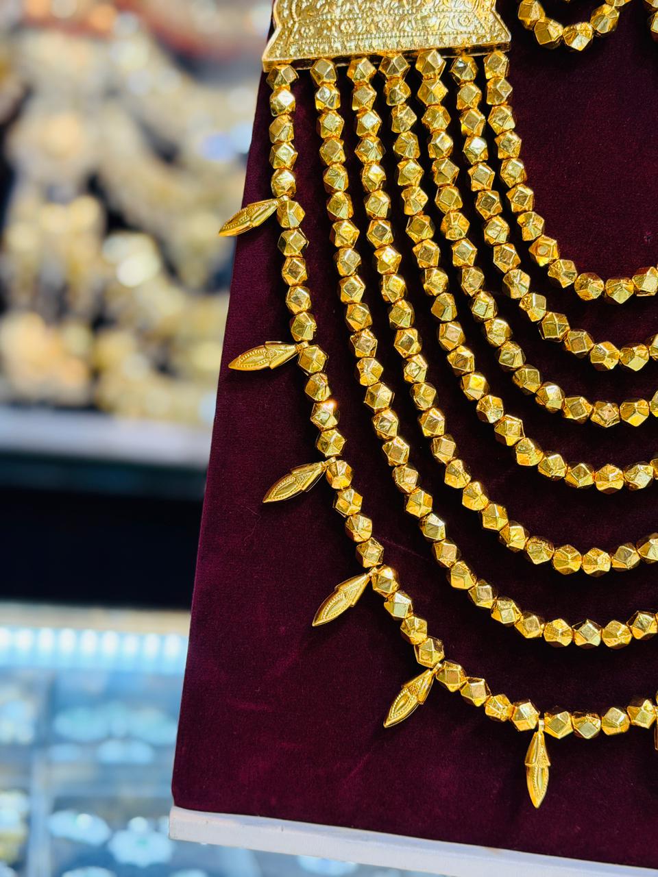 Gold plated katmala with earrings
