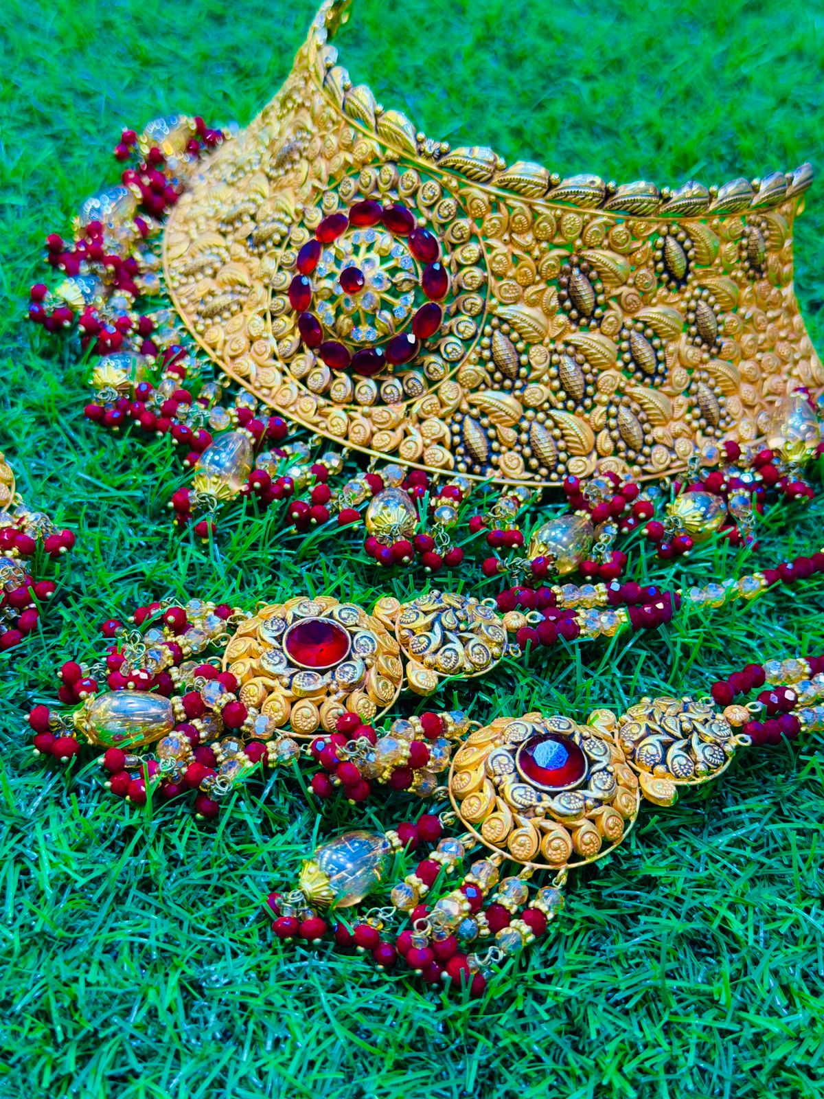 Gold Plated Madrasi Design Collar Set With Earrings & Tika
