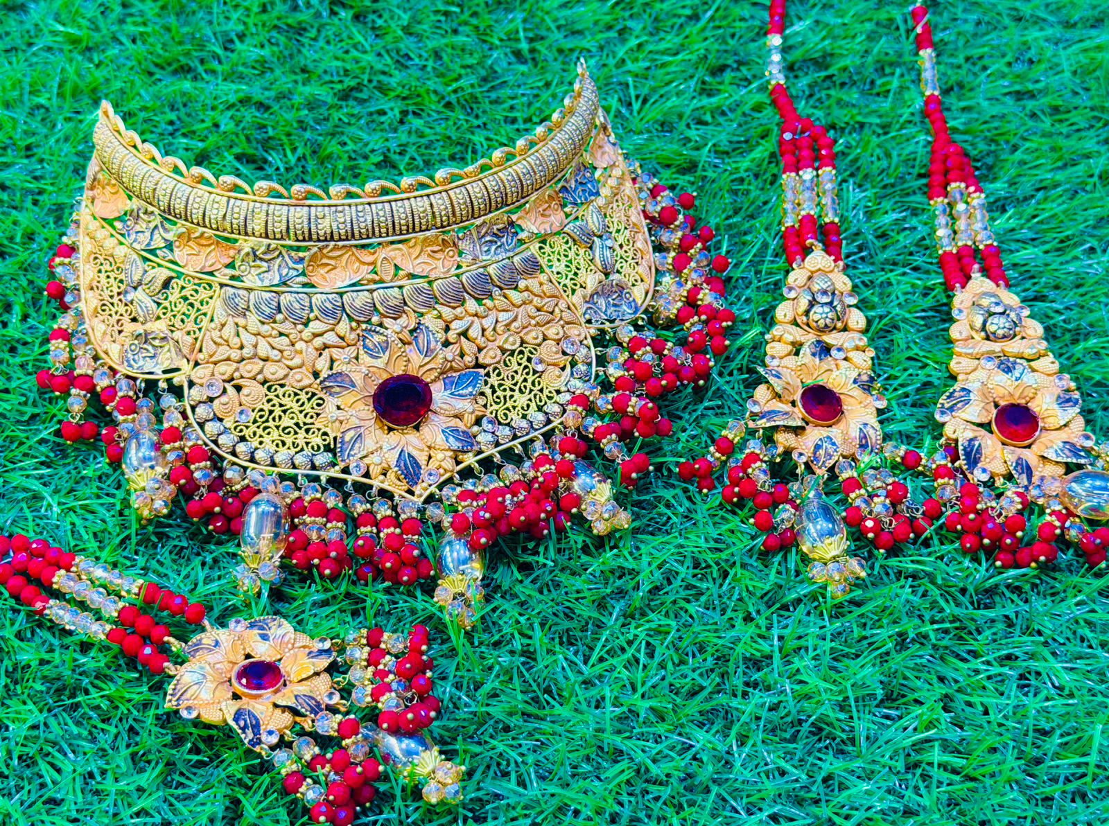 Gold Plated Madrasi Design Collar Set with Earrings