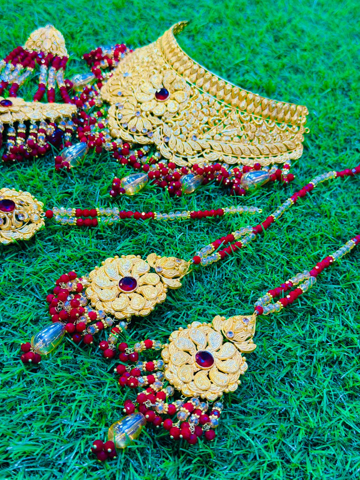 Gold Plated Madrasi Design Collar Set with Earrings, Tika & Jhumar