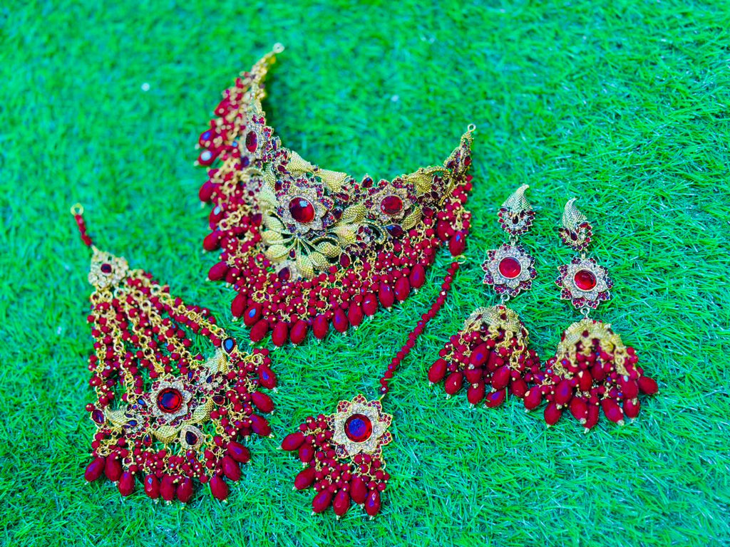 Kashees style red colour collar set