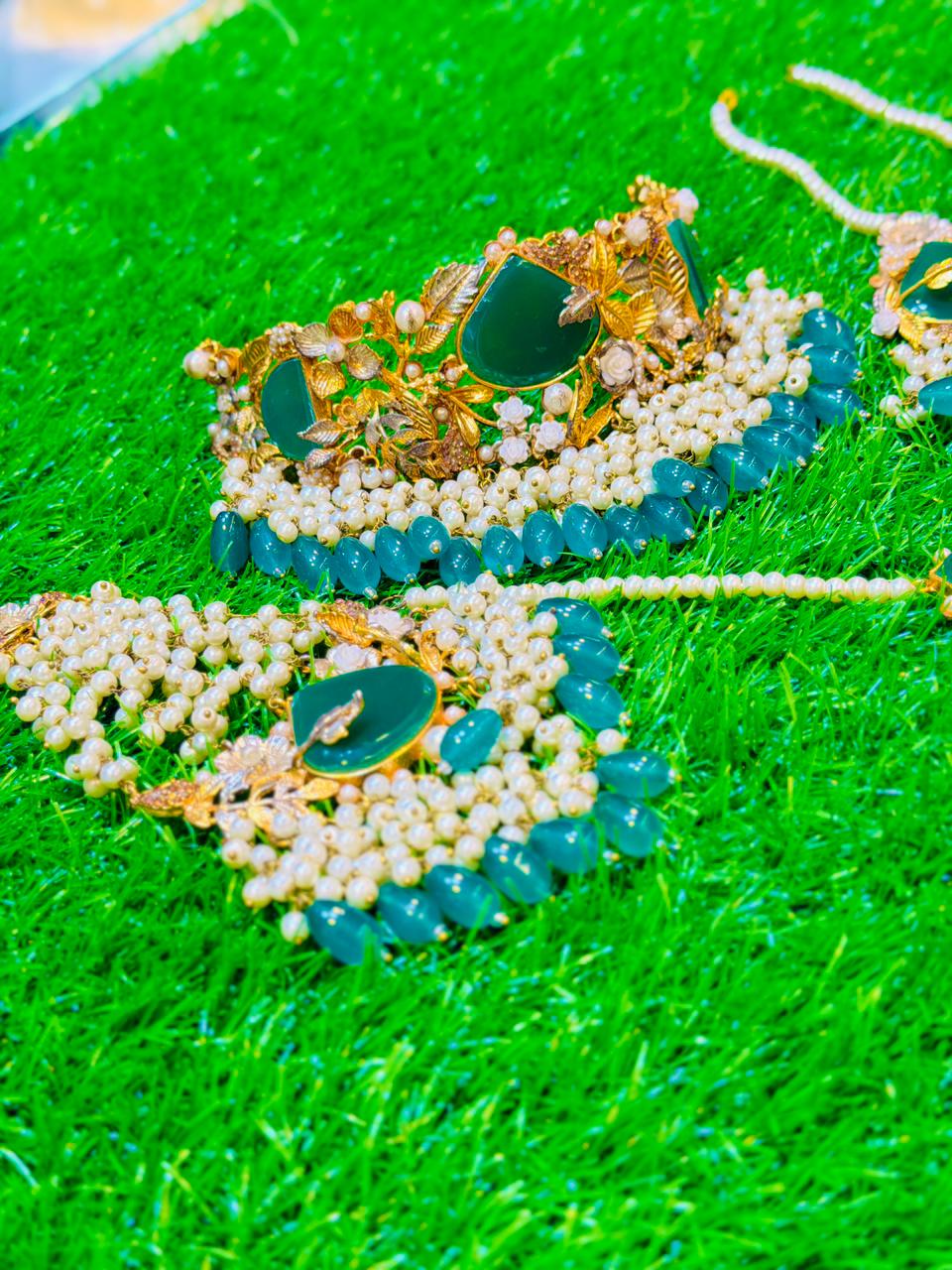 Kashees style green colour Collar Set
