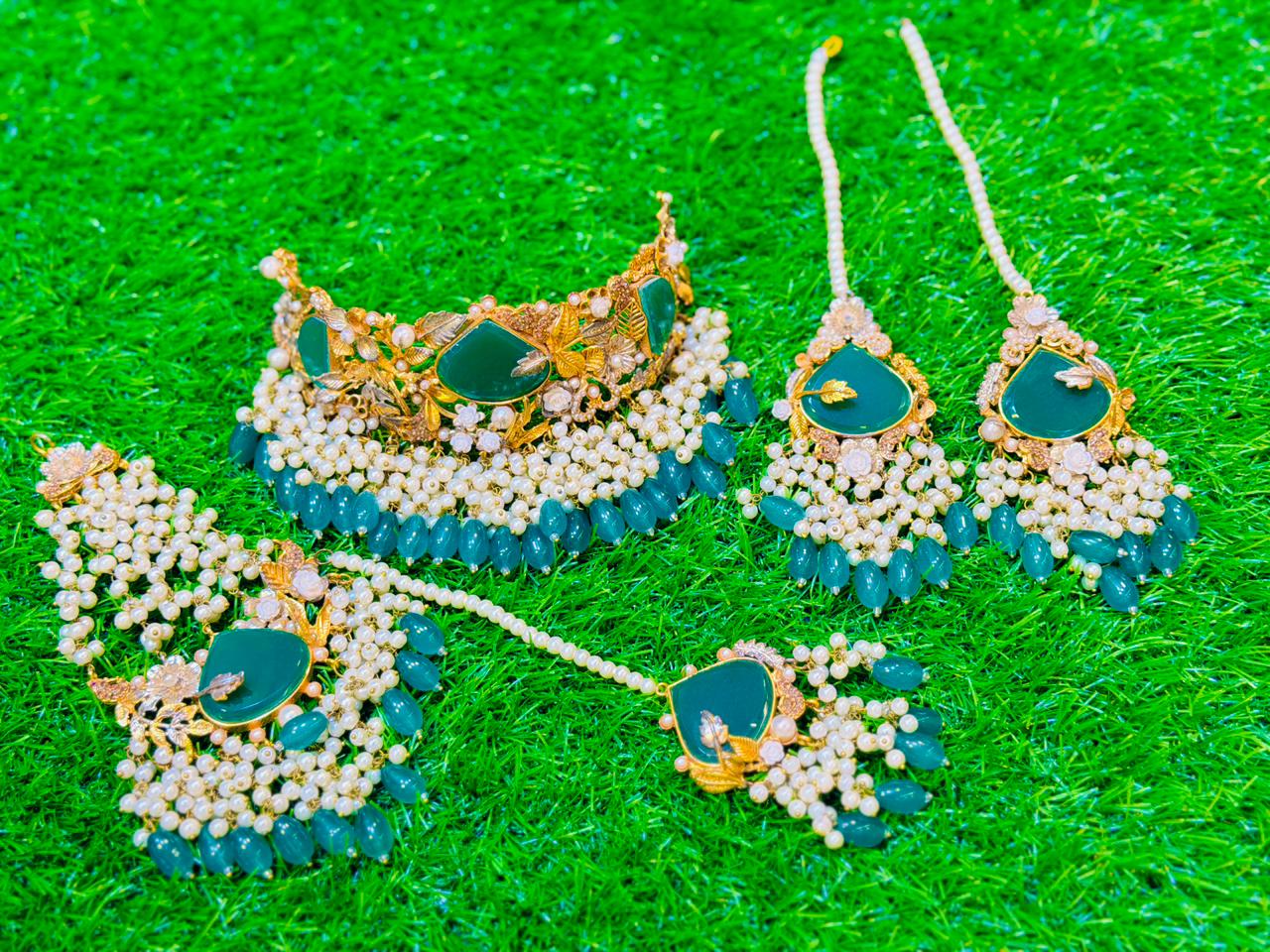 Kashees style green colour Collar Set