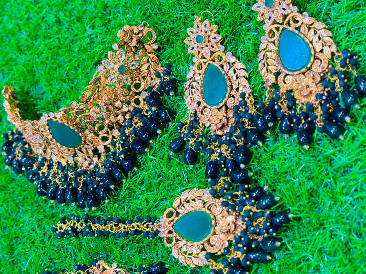 Kashees style green colour Collar Set