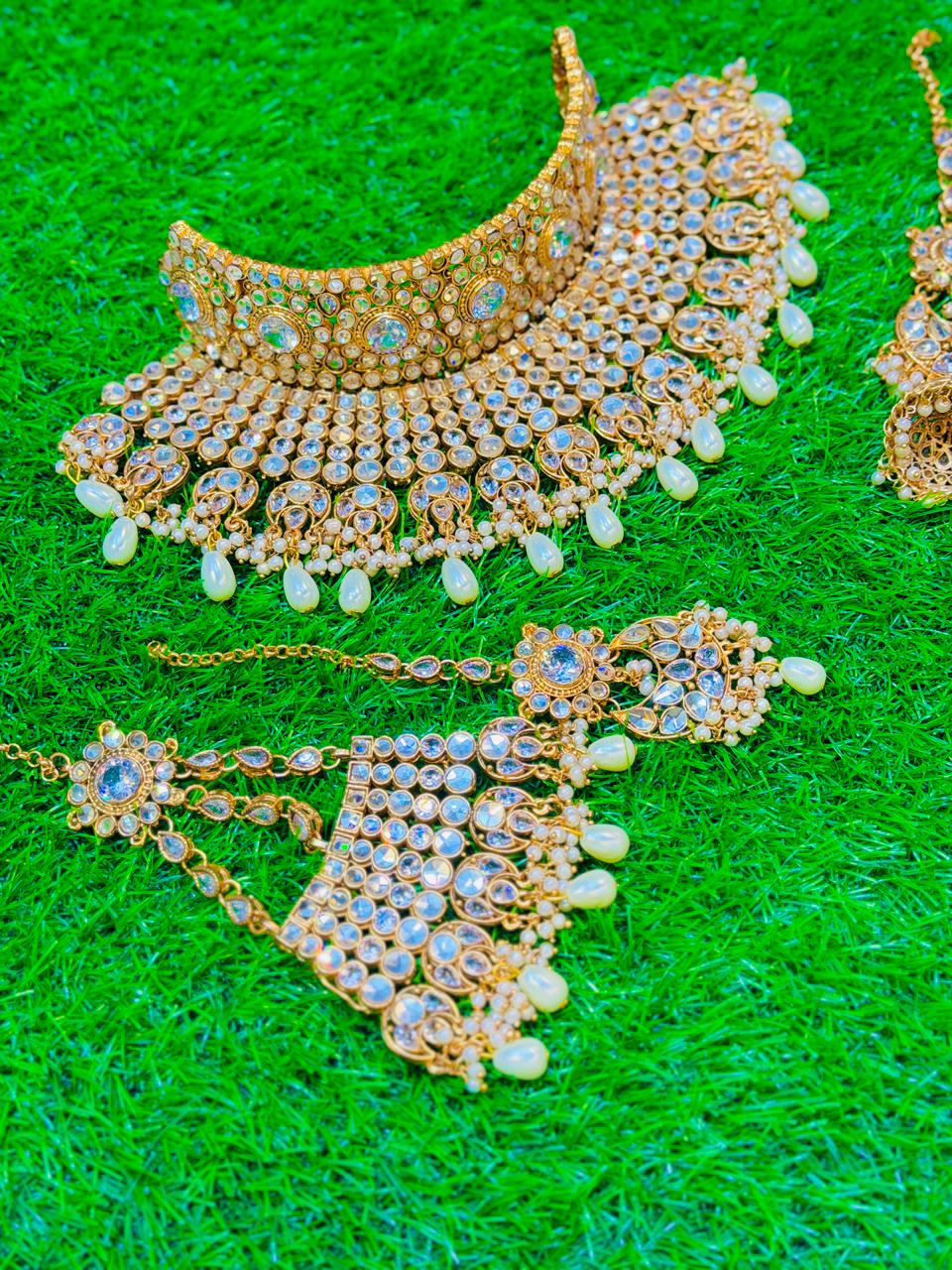 Kundan Collar Set