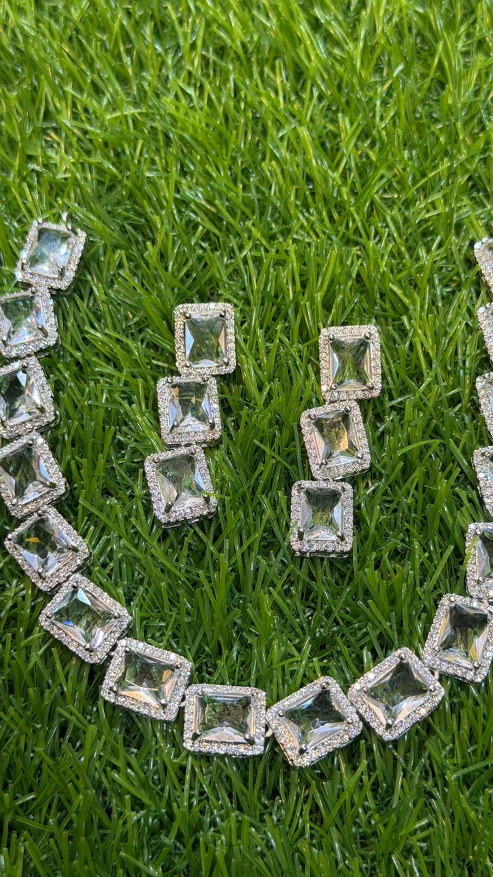 White One Carat Necklace Set