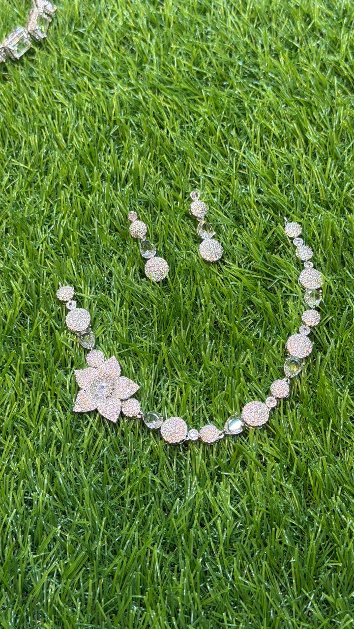 White One Carat Necklace Set