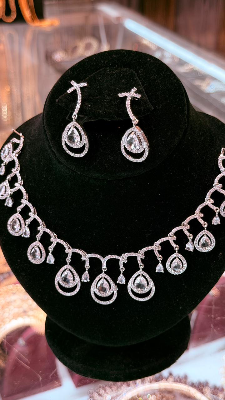 White One Carat Necklace Set