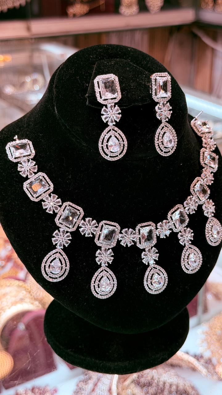 White Colour One Carat Necklace Set With Earrings