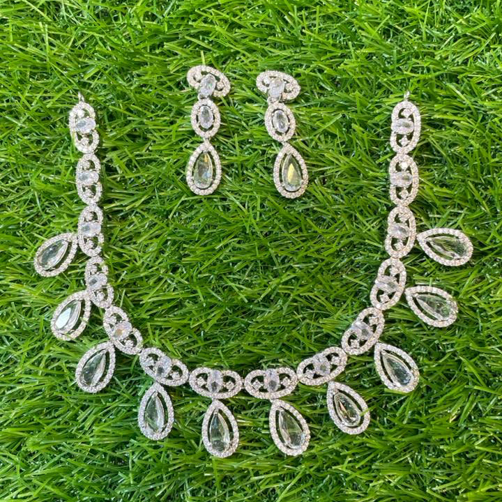White Colour One Carat Necklace Set With Earrings