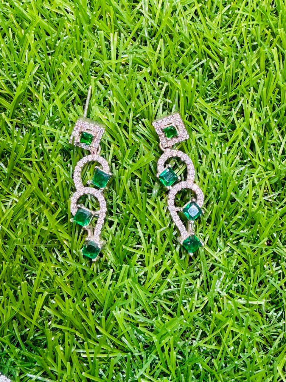Green Colour One Carat Necklace Set With Earrings
