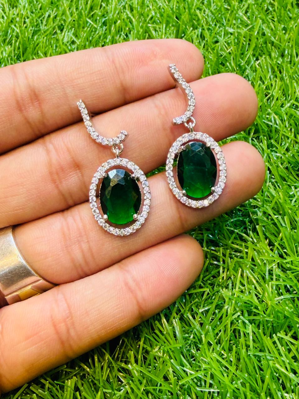 Green Colour One Carat Necklace Set With Earrings