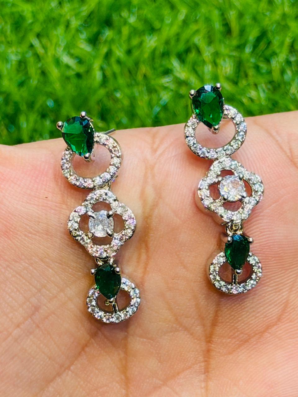 Green Colour One Carat Necklace Set With Earrings