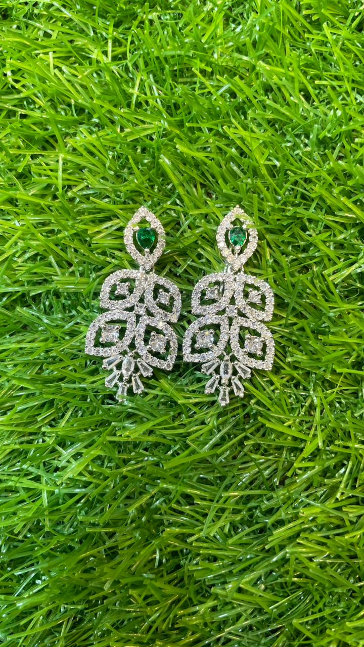 Green Colour One Carat Necklace Set With Earrings